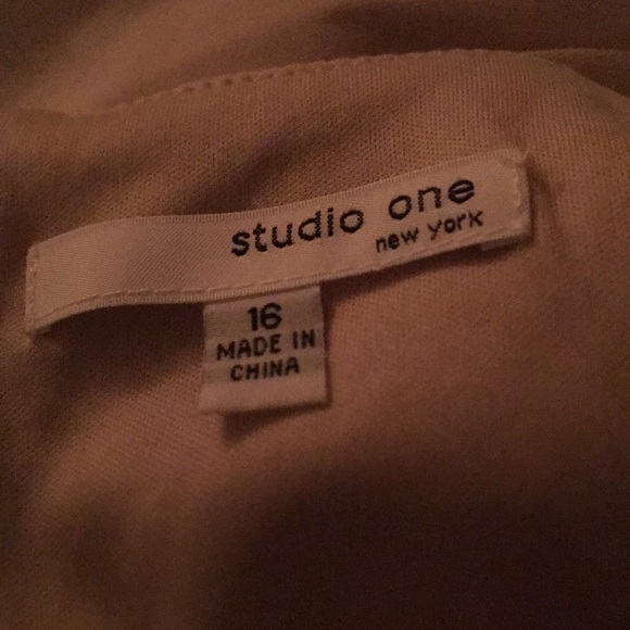 Studio One - Picture 3 of 3